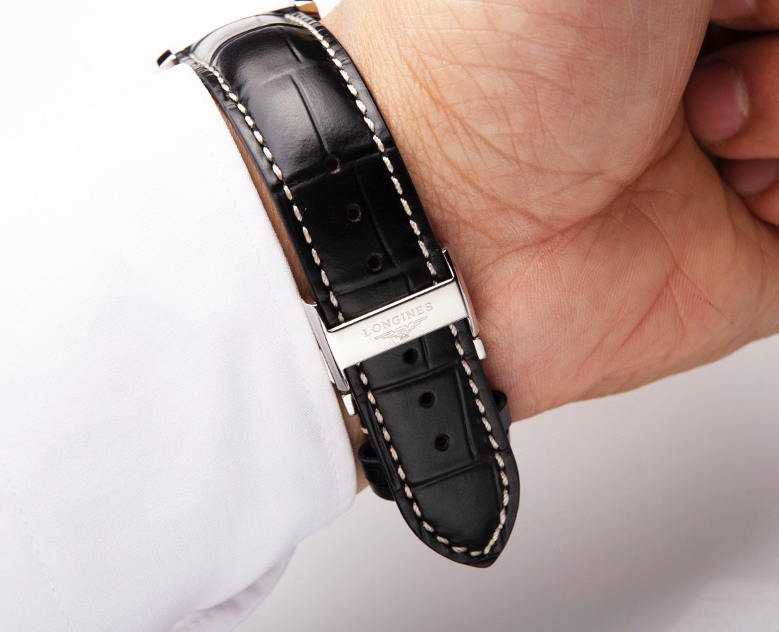 Longines Conquest Classic Chronograph L2.786.5.56.7 in Steel & 18K Rose Gold with Black Dial & Alligator Strap