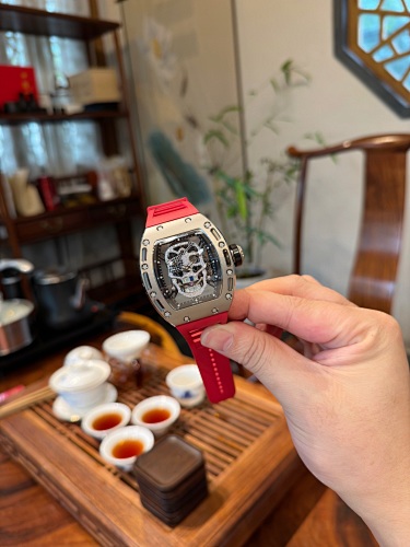 Richard Mille RM 052 “Supreme Ghost King” Tourbillon – Aviation Titanium Case with Skull Motif & Indonesian Rubber Strap