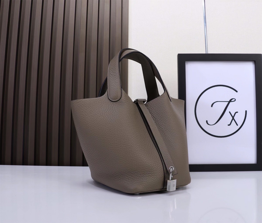 Hermès Picotin Lock Tote Bag | Elephant Grey Leather with Silver Hardware