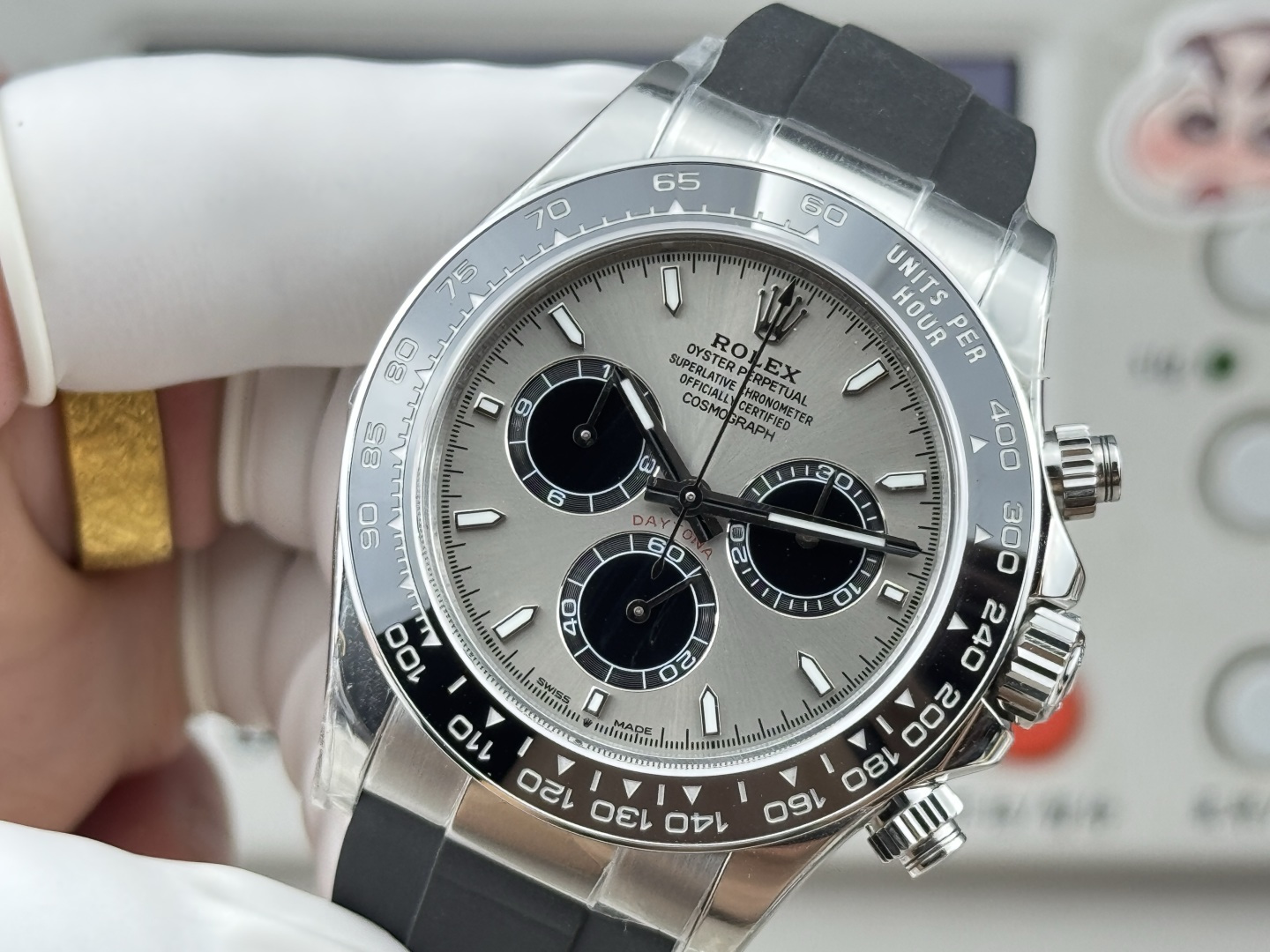 Rolex Cosmograph Daytona 126519LN “Cement Grey” in 18K White Gold with Oysterflex Strap & Caliber 4131