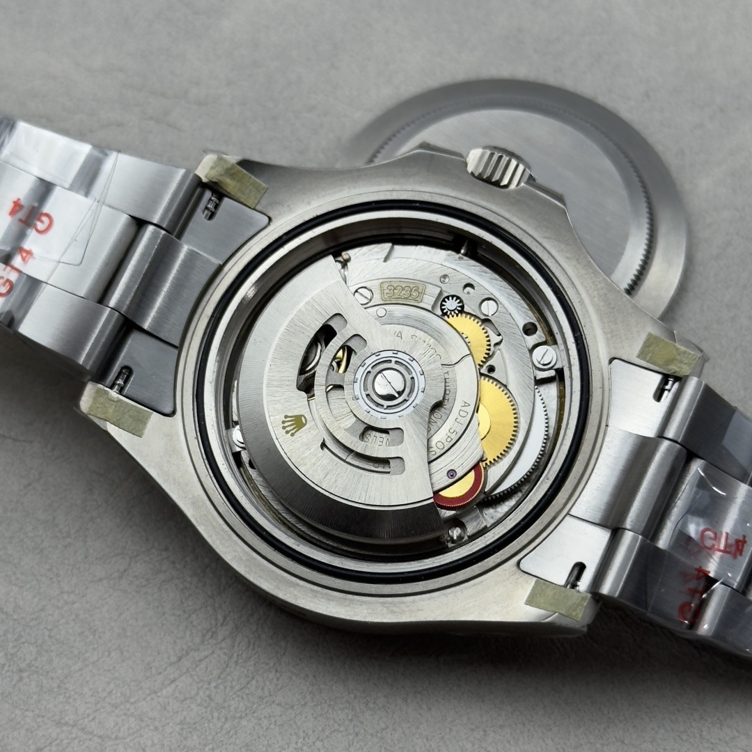 Rolex Yacht-Master 42 in 18K White Gold with Black Cerachrom Bezel & Oysterflex Strap (Ref. M226659)