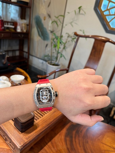 Richard Mille RM 052 “Supreme Ghost King” Tourbillon – Aviation Titanium Case with Skull Motif & Indonesian Rubber Strap