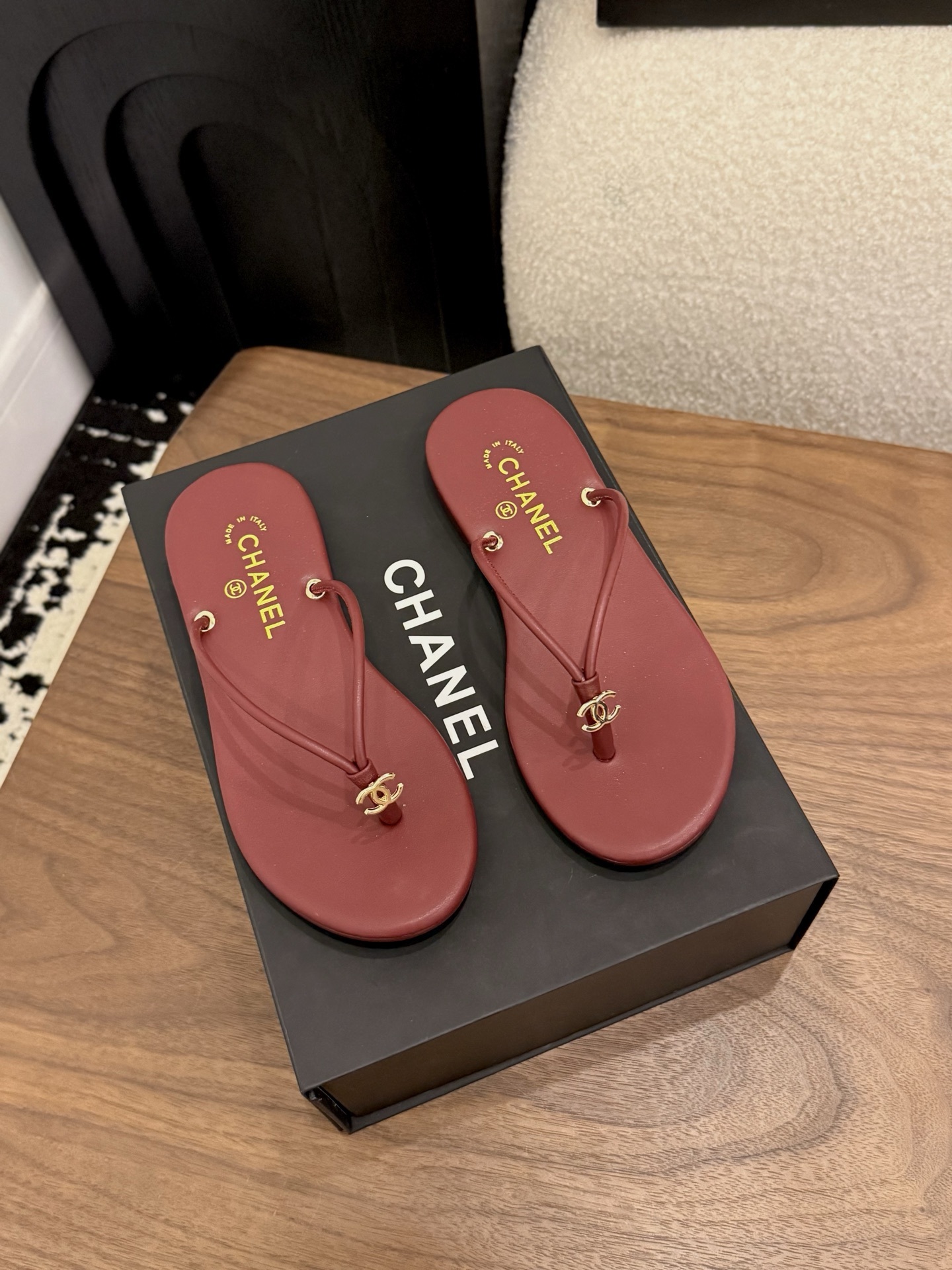 Chanel Classic Leather Flip-Flop Sandals – Burgundy with Gold-Tone CC Logo, Italian Leather Sole (EU 35–39)