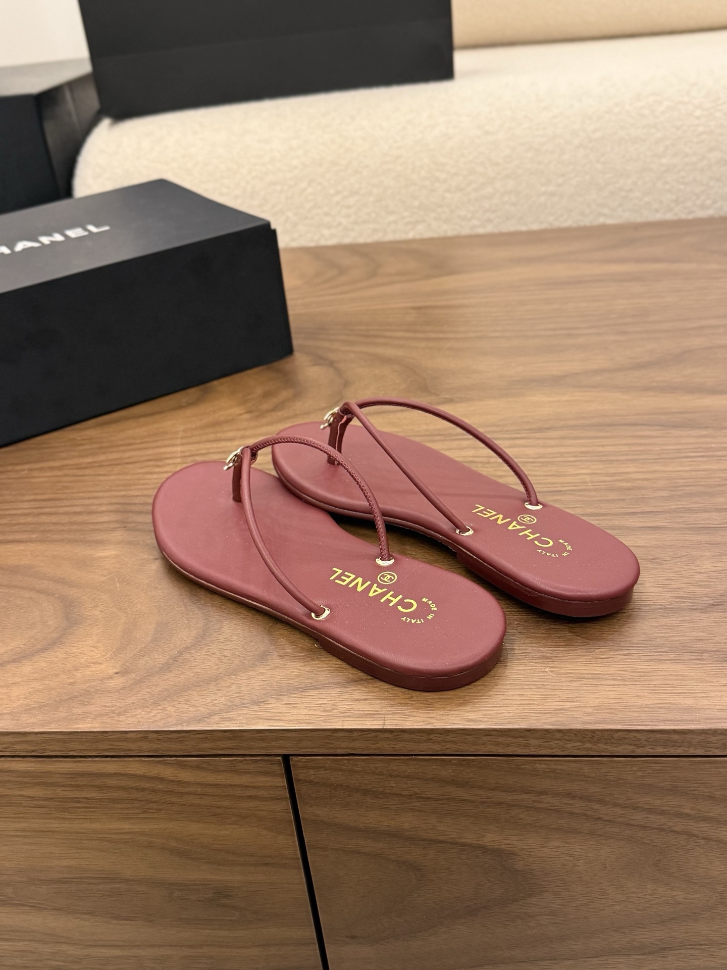 Chanel Classic Leather Flip-Flop Sandals – Burgundy with Gold-Tone CC Logo, Italian Leather Sole (EU 35–39)