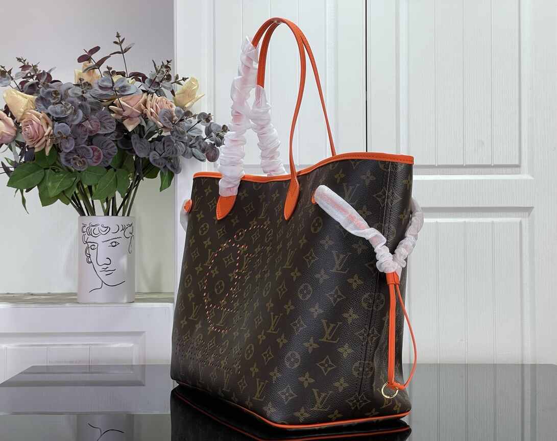 Louis Vuitton Neverfull GM City Exclusive – Monogram Canvas with Orange Leather Trim & Detachable Pouch (Model M29208)