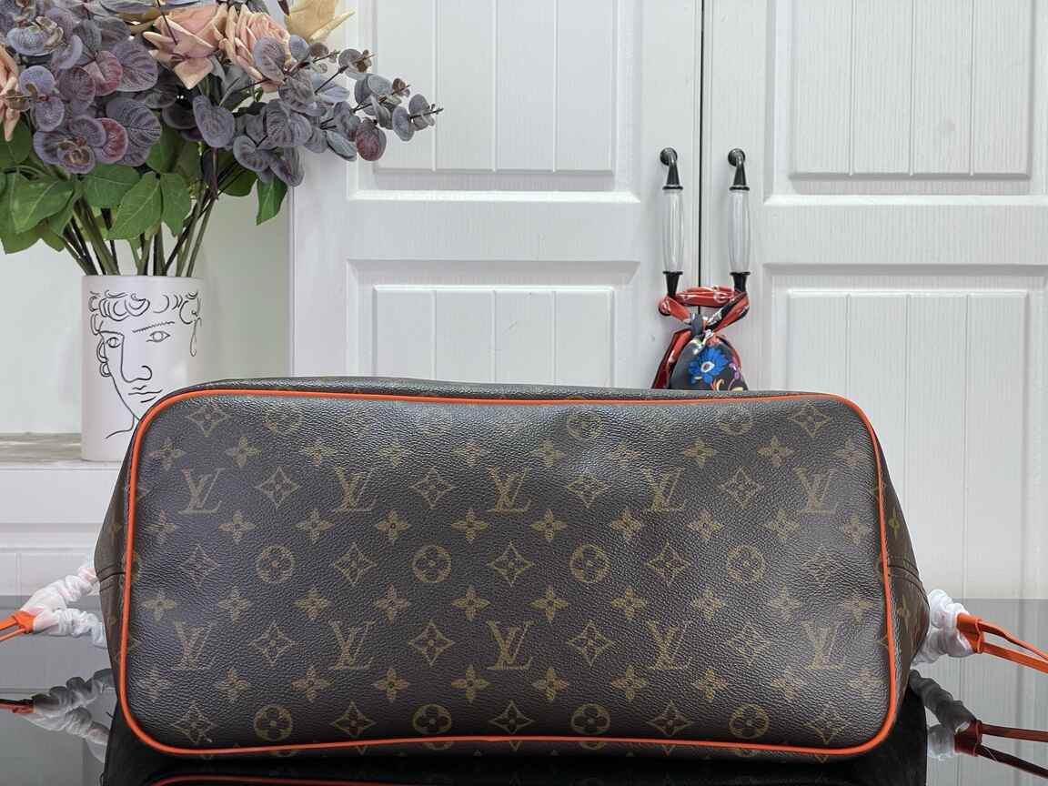 Louis Vuitton Neverfull GM City Exclusive – Monogram Canvas with Orange Leather Trim & Detachable Pouch (Model M29208)